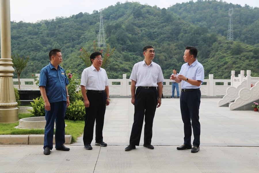 24-2018年8月，全省綠色礦山建設(shè)現(xiàn)場會在金徽股份召開，時任副省長李斌出席會議并做重要講話。.jpg